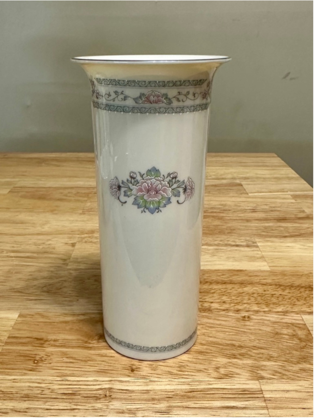 Lenox Charleston 6” Vase